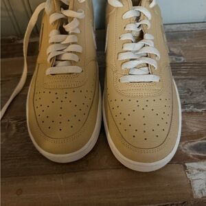 Nike Court Vision Low Sesame Camo Women's Sneakers Size 10.5